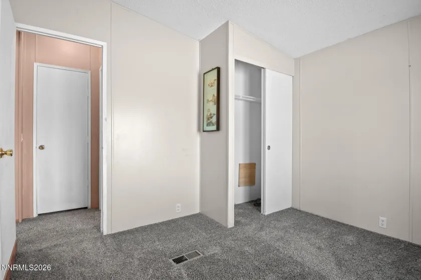 6 Agate Circle, Yerington, Nevada 89447, 3 Bedrooms Bedrooms, ,2 BathroomsBathrooms,Residential,Residential,Agate Circle,0,260012557