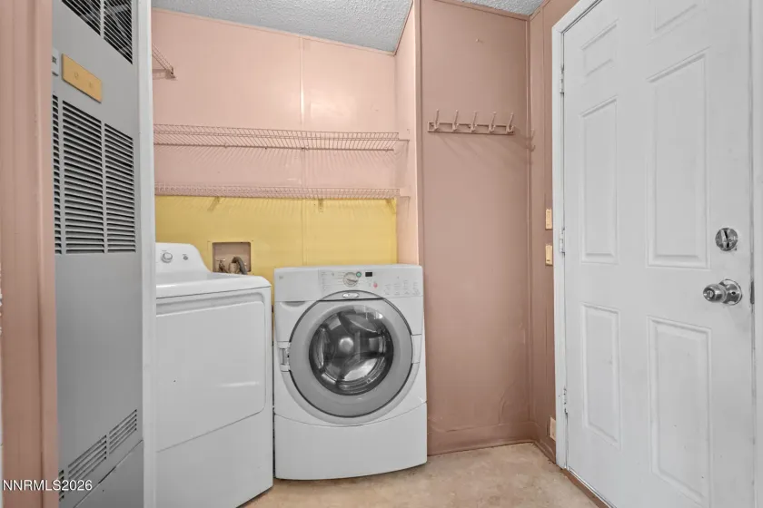 6 Agate Circle, Yerington, Nevada 89447, 3 Bedrooms Bedrooms, ,2 BathroomsBathrooms,Residential,Residential,Agate Circle,0,260012557