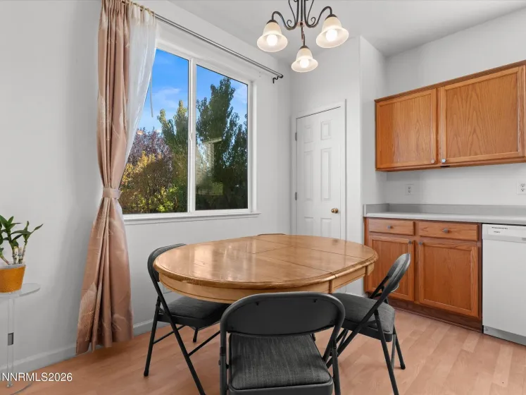 11775 Desert Grass, Reno, Nevada 89506, 4 Bedrooms Bedrooms, ,3 BathroomsBathrooms,Residential,Residential,Desert Grass,0,260012559