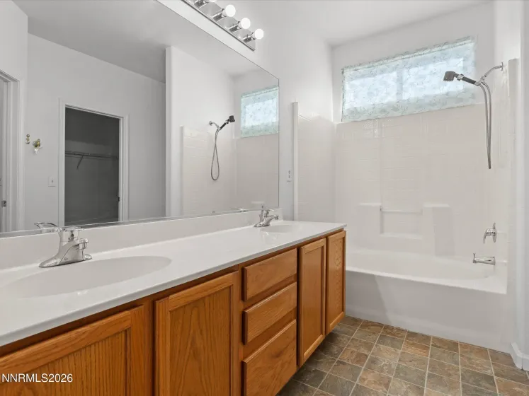 11775 Desert Grass, Reno, Nevada 89506, 4 Bedrooms Bedrooms, ,3 BathroomsBathrooms,Residential,Residential,Desert Grass,0,260012559