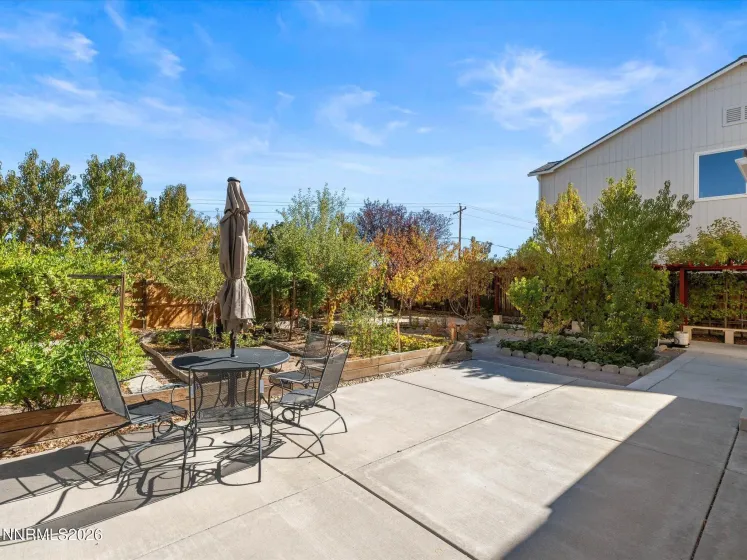 11775 Desert Grass, Reno, Nevada 89506, 4 Bedrooms Bedrooms, ,3 BathroomsBathrooms,Residential,Residential,Desert Grass,0,260012559