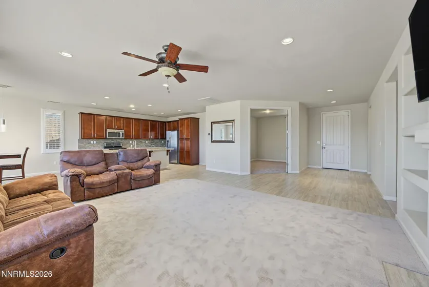 1431 Snow Summit, Reno, Nevada 89523, 4 Bedrooms Bedrooms, ,3 BathroomsBathrooms,Residential,Residential,Snow Summit,0,260012560