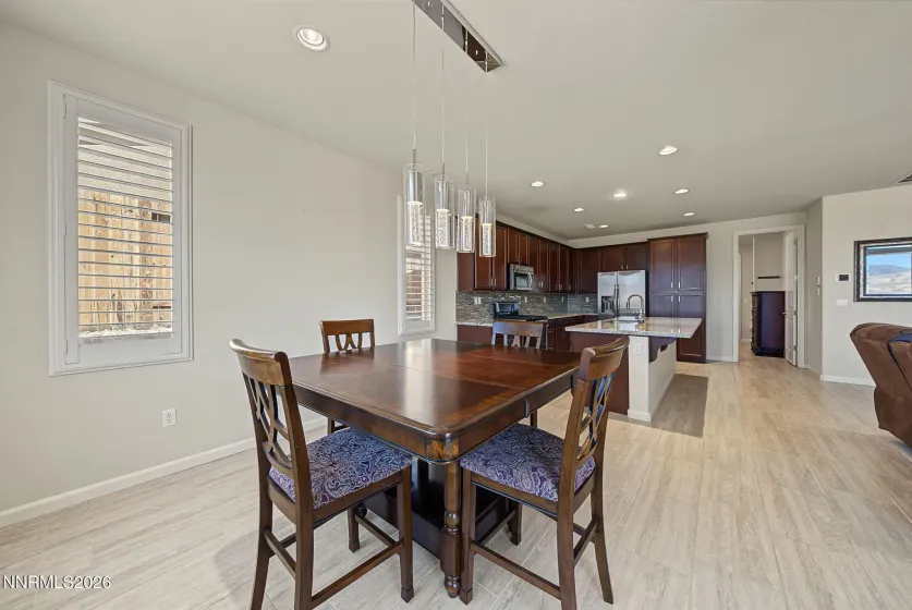 1431 Snow Summit, Reno, Nevada 89523, 4 Bedrooms Bedrooms, ,3 BathroomsBathrooms,Residential,Residential,Snow Summit,0,260012560