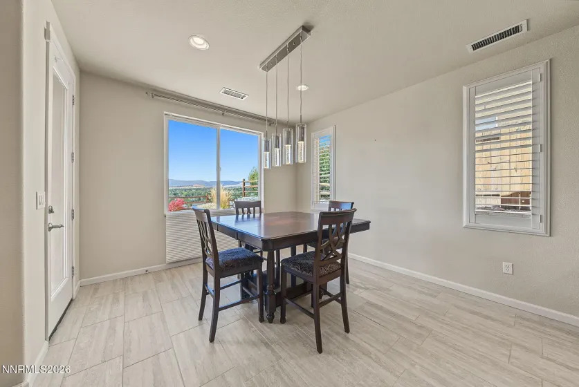 1431 Snow Summit, Reno, Nevada 89523, 4 Bedrooms Bedrooms, ,3 BathroomsBathrooms,Residential,Residential,Snow Summit,0,260012560