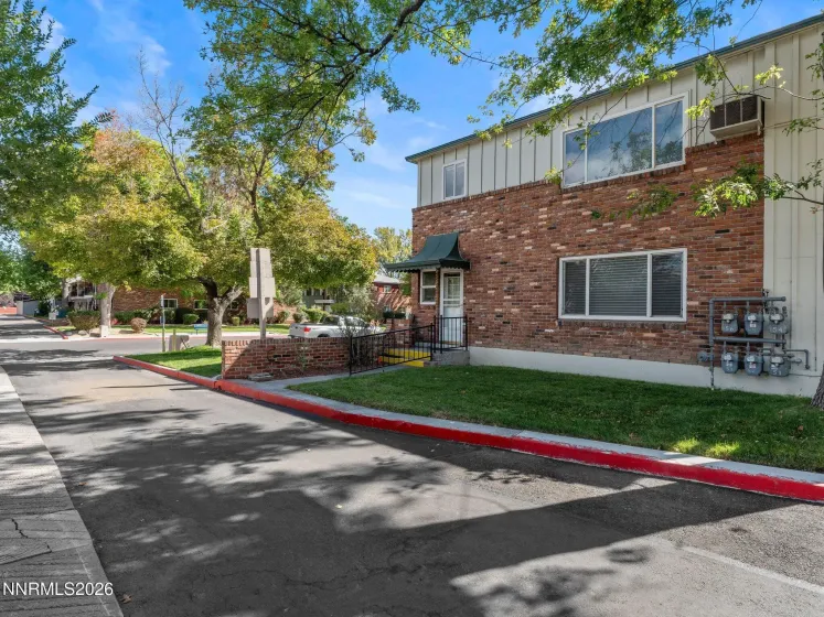 1945 4th, Sparks, Nevada 89431, 2 Bedrooms Bedrooms, ,1 BathroomBathrooms,Residential,Residential,4th,0,260012561