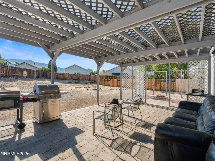 9445 Pine Tree, Reno, Nevada 89506, 3 Bedrooms Bedrooms, ,2 BathroomsBathrooms,Residential,Residential,Pine Tree,0,260012562