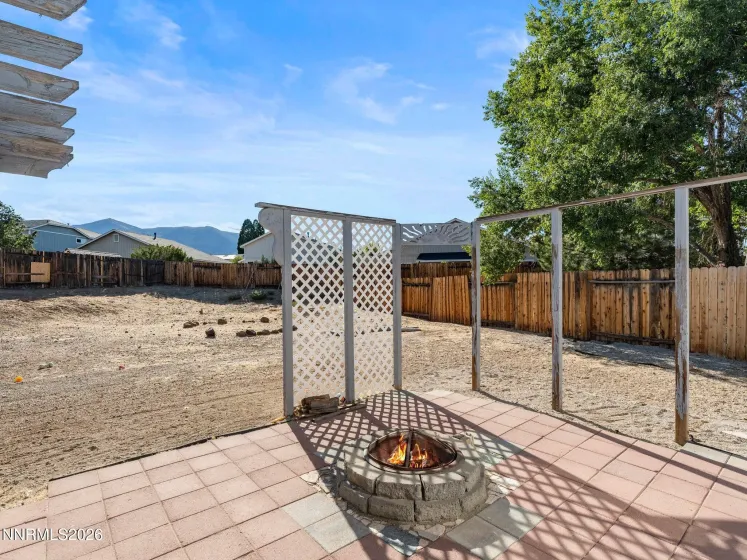 9445 Pine Tree, Reno, Nevada 89506, 3 Bedrooms Bedrooms, ,2 BathroomsBathrooms,Residential,Residential,Pine Tree,0,260012562