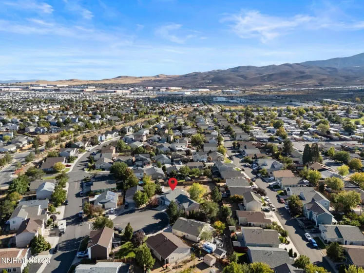 9445 Pine Tree, Reno, Nevada 89506, 3 Bedrooms Bedrooms, ,2 BathroomsBathrooms,Residential,Residential,Pine Tree,0,260012562