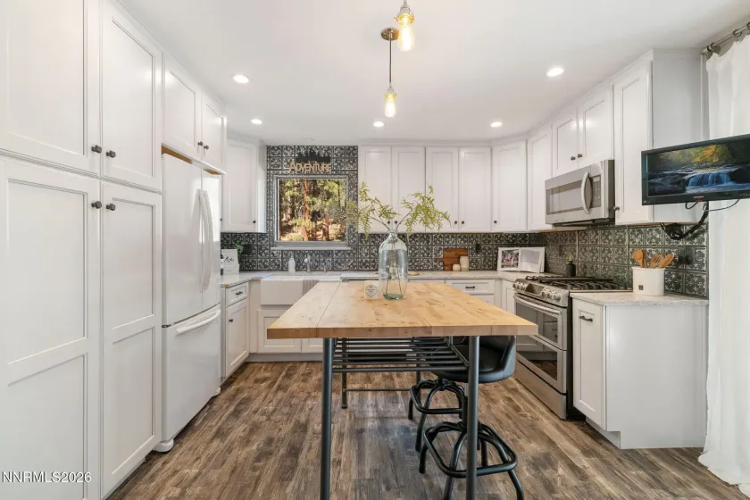 101 Gold Hill, Zephyr Cove, Nevada 89448, 3 Bedrooms Bedrooms, ,2 BathroomsBathrooms,Residential,Residential,Gold Hill,0,260012575