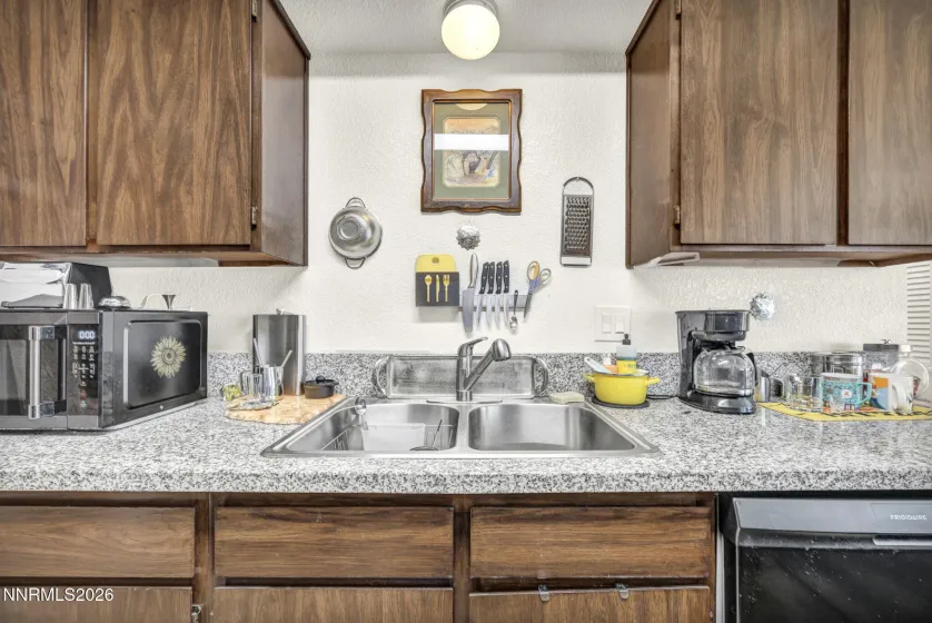 1331 Kimmerling, Gardnerville, Nevada 89460, 4 Bedrooms Bedrooms, ,4 BathroomsBathrooms,Residential Income,Residential,Kimmerling,0,260012584