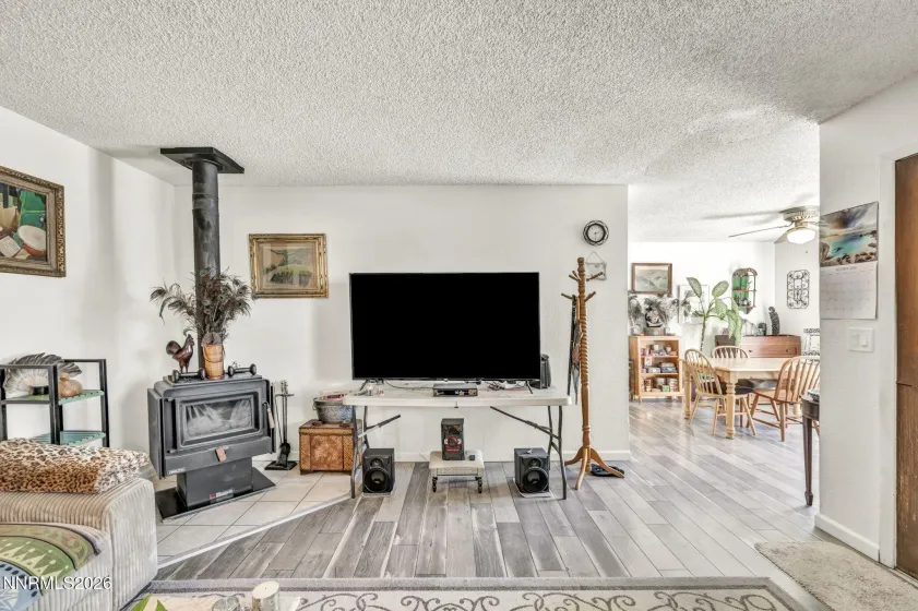 1331 Kimmerling, Gardnerville, Nevada 89460, 4 Bedrooms Bedrooms, ,4 BathroomsBathrooms,Residential Income,Residential,Kimmerling,0,260012584