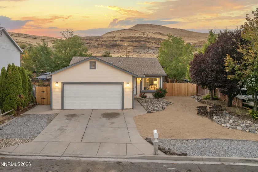 7295 Lindsey, Sparks, Nevada 89436, 3 Bedrooms Bedrooms, ,2 BathroomsBathrooms,Residential,Residential,Lindsey,0,260012586