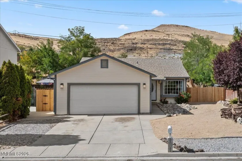 7295 Lindsey, Sparks, Nevada 89436, 3 Bedrooms Bedrooms, ,2 BathroomsBathrooms,Residential,Residential,Lindsey,0,260012586