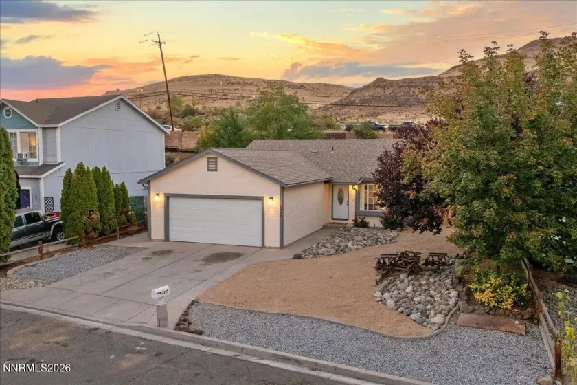 7295 Lindsey, Sparks, Nevada 89436, 3 Bedrooms Bedrooms, ,2 BathroomsBathrooms,Residential,Residential,Lindsey,0,260012586