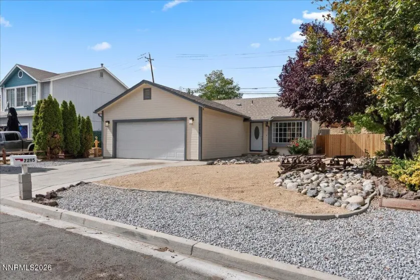 7295 Lindsey, Sparks, Nevada 89436, 3 Bedrooms Bedrooms, ,2 BathroomsBathrooms,Residential,Residential,Lindsey,0,260012586