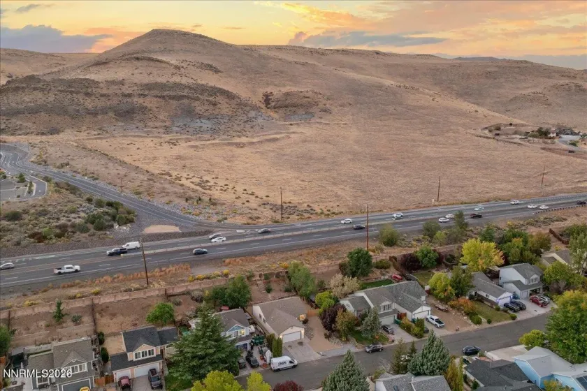 7295 Lindsey, Sparks, Nevada 89436, 3 Bedrooms Bedrooms, ,2 BathroomsBathrooms,Residential,Residential,Lindsey,0,260012586