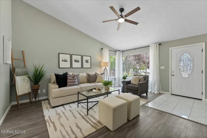 7295 Lindsey, Sparks, Nevada 89436, 3 Bedrooms Bedrooms, ,2 BathroomsBathrooms,Residential,Residential,Lindsey,0,260012586