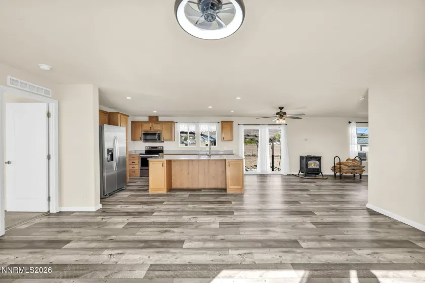 1020 8th, Silver Springs, Nevada 89429, 4 Bedrooms Bedrooms, ,2 BathroomsBathrooms,Residential,Residential,8th,0,260012588
