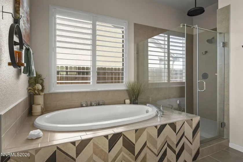 9817 Dyevera, Reno, Nevada 89521, 4 Bedrooms Bedrooms, ,4 BathroomsBathrooms,Residential,Residential,Dyevera,0,260012611