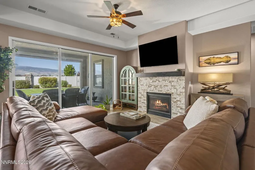 9817 Dyevera, Reno, Nevada 89521, 4 Bedrooms Bedrooms, ,4 BathroomsBathrooms,Residential,Residential,Dyevera,0,260012611