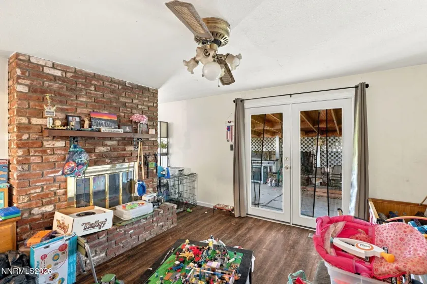 501 Penny, Sparks, Nevada 89431, 4 Bedrooms Bedrooms, ,2 BathroomsBathrooms,Residential,Residential,Penny,0,260012616