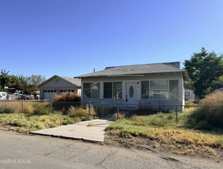 518 Center, Yerington, Nevada 89447, 2 Bedrooms Bedrooms, ,1 BathroomBathrooms,Residential,Residential,Center,0,260012617