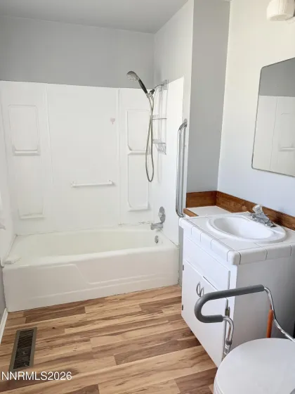 518 Center, Yerington, Nevada 89447, 2 Bedrooms Bedrooms, ,1 BathroomBathrooms,Residential,Residential,Center,0,260012617