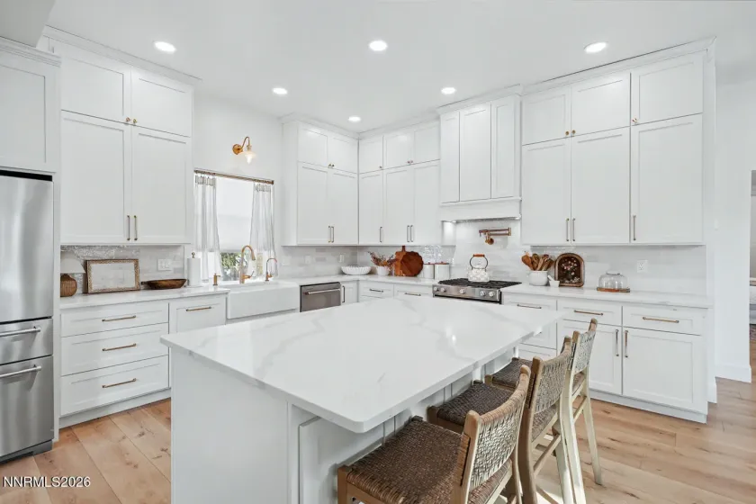 596 Taylor, Fallon, Nevada 89406, 6 Bedrooms Bedrooms, ,3 BathroomsBathrooms,Residential,Residential,Taylor,0,260012621