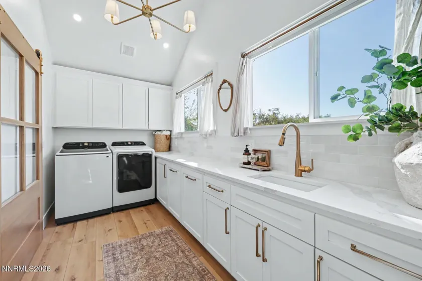 596 Taylor, Fallon, Nevada 89406, 6 Bedrooms Bedrooms, ,3 BathroomsBathrooms,Residential,Residential,Taylor,0,260012621