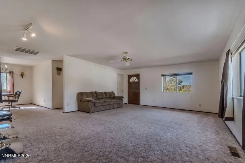 1145 Mclean, Fallon, Nevada 89406, 2 Bedrooms Bedrooms, ,3 BathroomsBathrooms,Residential,Residential,Mclean,0,260012622