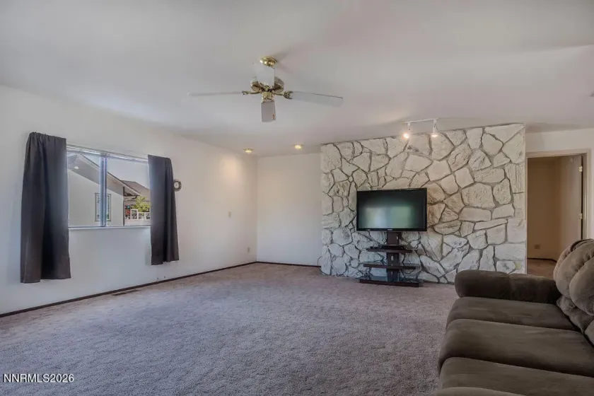 1145 Mclean, Fallon, Nevada 89406, 2 Bedrooms Bedrooms, ,3 BathroomsBathrooms,Residential,Residential,Mclean,0,260012622