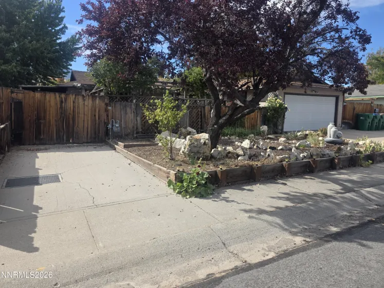 2420 Donna, Carson City, Nevada 89701, 3 Bedrooms Bedrooms, ,1 BathroomBathrooms,Residential,Residential,Donna,0,260012625