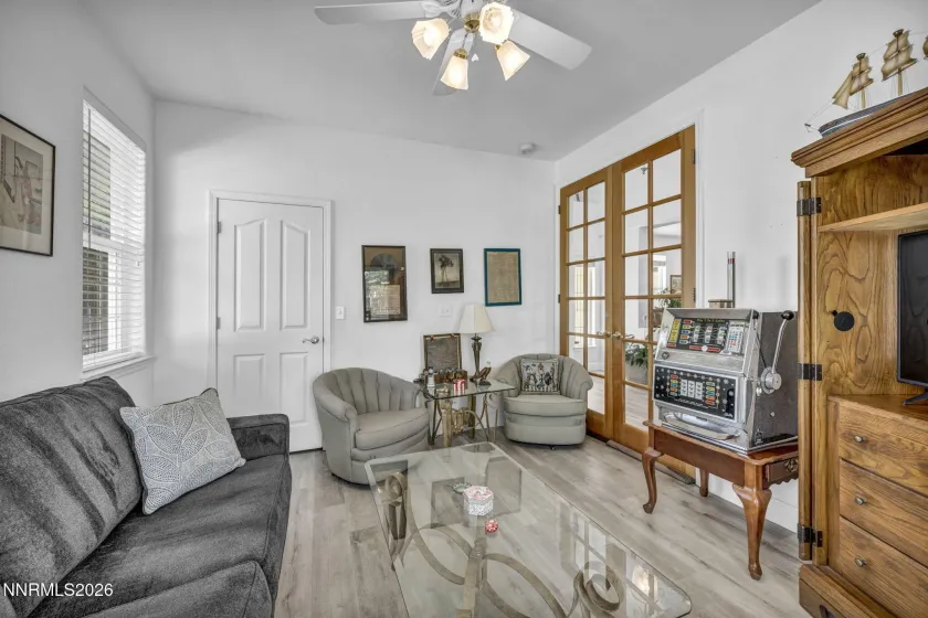1724 Pinoak, Carson City, Nevada 89703, 4 Bedrooms Bedrooms, ,3 BathroomsBathrooms,Residential,Residential,Pinoak,0,260012590
