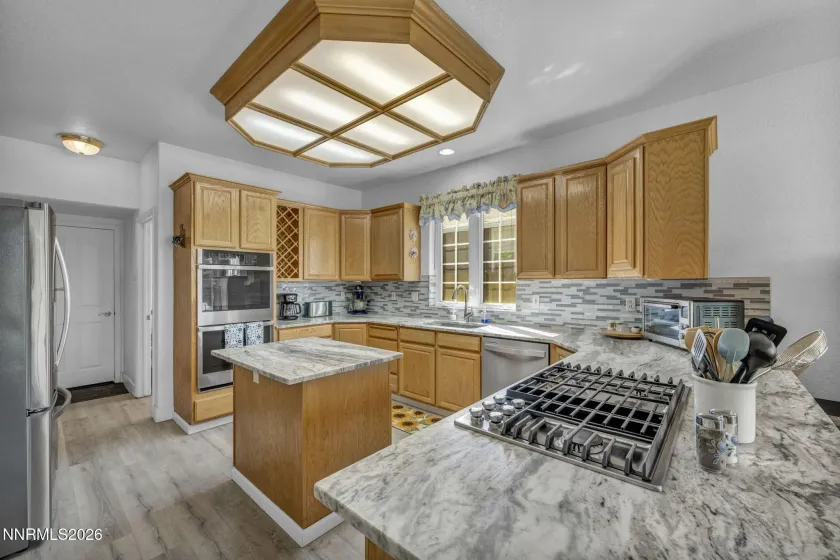1724 Pinoak, Carson City, Nevada 89703, 4 Bedrooms Bedrooms, ,3 BathroomsBathrooms,Residential,Residential,Pinoak,0,260012590