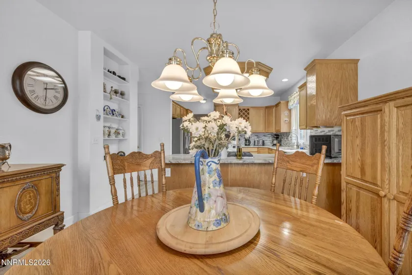 1724 Pinoak, Carson City, Nevada 89703, 4 Bedrooms Bedrooms, ,3 BathroomsBathrooms,Residential,Residential,Pinoak,0,260012590