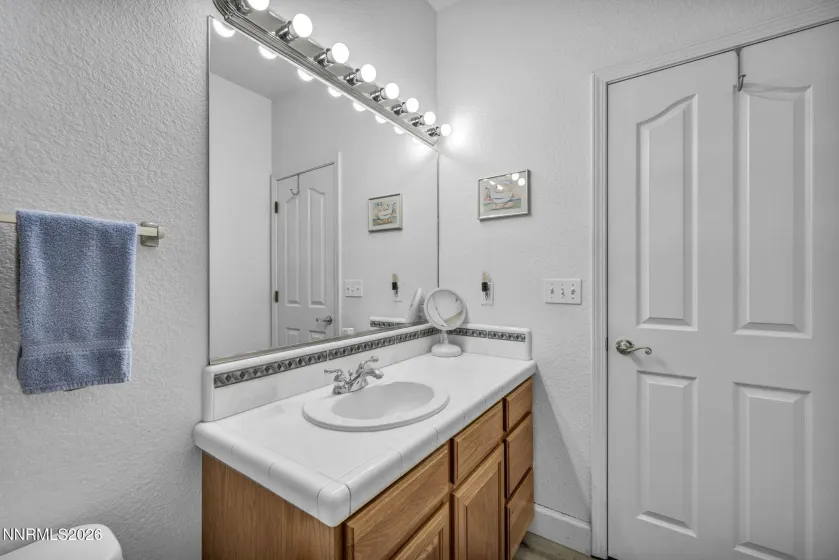 1724 Pinoak, Carson City, Nevada 89703, 4 Bedrooms Bedrooms, ,3 BathroomsBathrooms,Residential,Residential,Pinoak,0,260012590