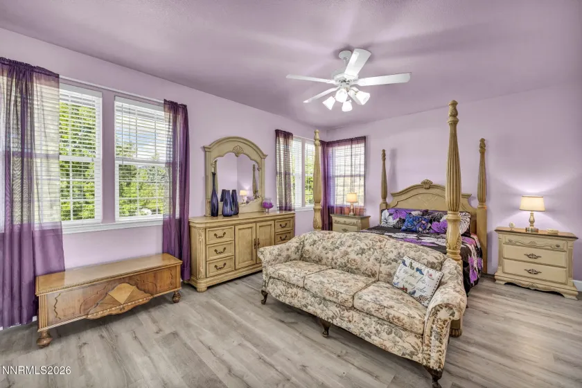 1724 Pinoak, Carson City, Nevada 89703, 4 Bedrooms Bedrooms, ,3 BathroomsBathrooms,Residential,Residential,Pinoak,0,260012590
