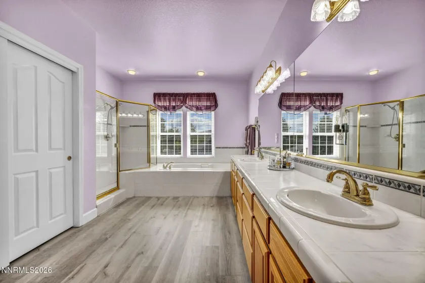 1724 Pinoak, Carson City, Nevada 89703, 4 Bedrooms Bedrooms, ,3 BathroomsBathrooms,Residential,Residential,Pinoak,0,260012590
