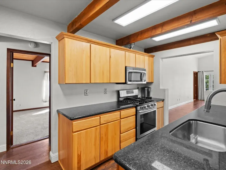 290 Eleanor, Reno, Nevada 89523, 4 Bedrooms Bedrooms, ,2 BathroomsBathrooms,Residential,Residential,Eleanor,0,260012591