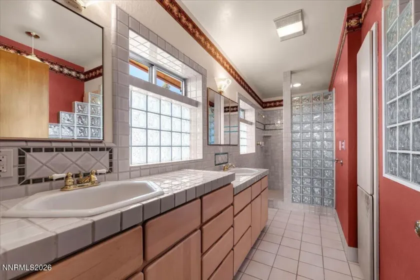 1560 Kestrel, Reno, Nevada 89509, 4 Bedrooms Bedrooms, ,3 BathroomsBathrooms,Residential,Residential,Kestrel,0,260012593