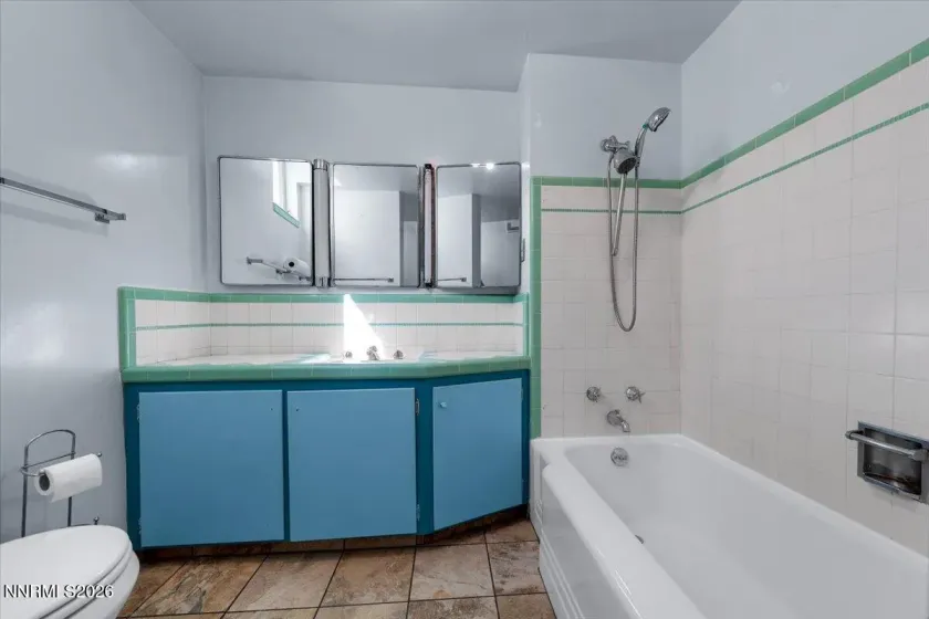 1560 Kestrel, Reno, Nevada 89509, 4 Bedrooms Bedrooms, ,3 BathroomsBathrooms,Residential,Residential,Kestrel,0,260012593
