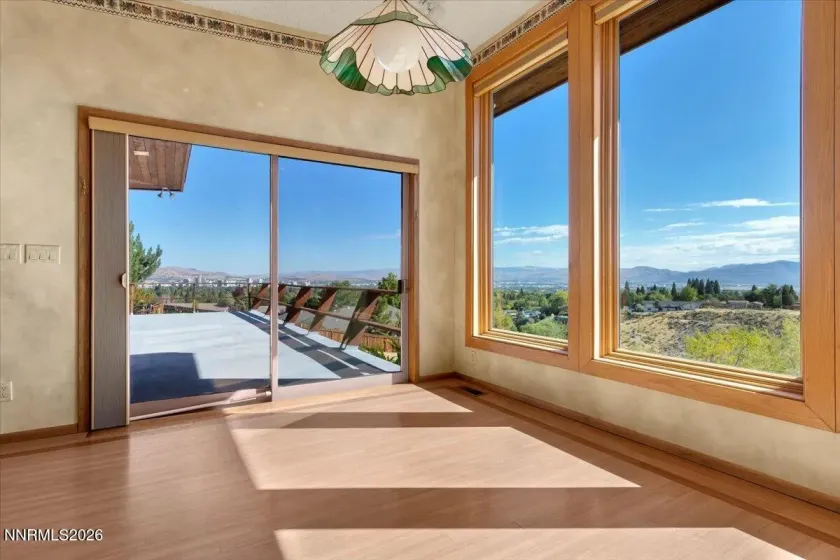 1560 Kestrel, Reno, Nevada 89509, 4 Bedrooms Bedrooms, ,3 BathroomsBathrooms,Residential,Residential,Kestrel,0,260012593