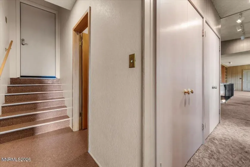1560 Kestrel, Reno, Nevada 89509, 4 Bedrooms Bedrooms, ,3 BathroomsBathrooms,Residential,Residential,Kestrel,0,260012593
