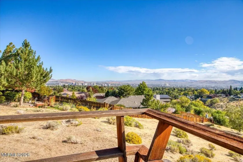 1560 Kestrel, Reno, Nevada 89509, 4 Bedrooms Bedrooms, ,3 BathroomsBathrooms,Residential,Residential,Kestrel,0,260012593