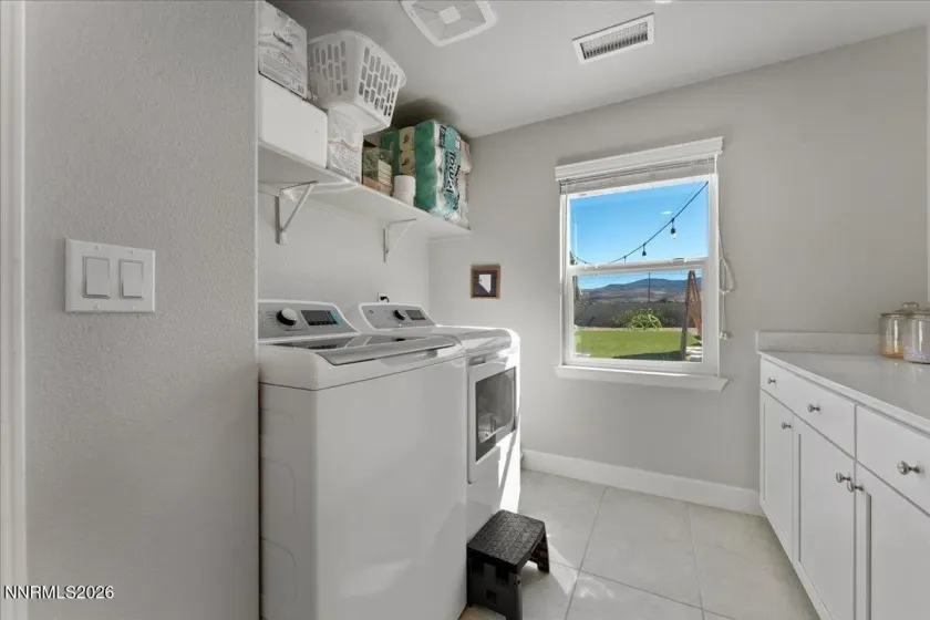 738 Hallow Pointe, Spanish Springs, Nevada 89441, 4 Bedrooms Bedrooms, ,3 BathroomsBathrooms,Residential,Residential,Hallow Pointe,0,260012594