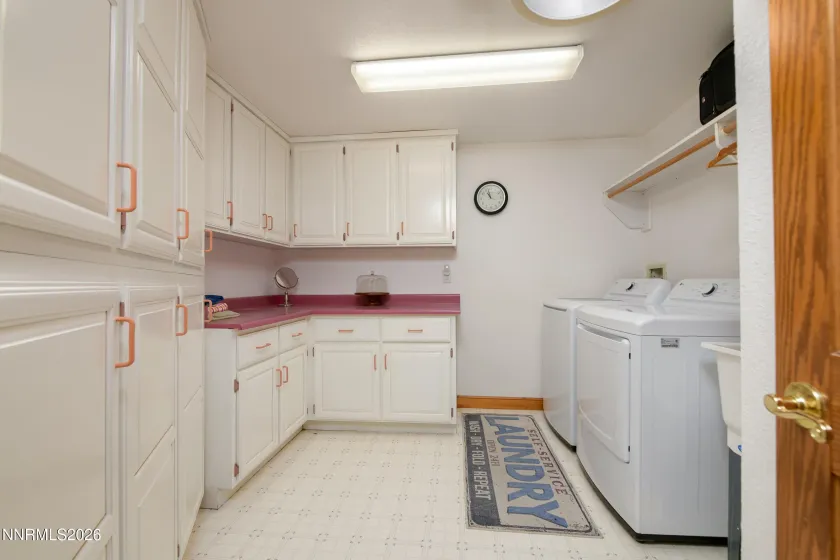 1393 Jobs Peak, Gardnerville, Nevada 89460, 3 Bedrooms Bedrooms, ,2 BathroomsBathrooms,Residential,Residential,Jobs Peak,0,260012599
