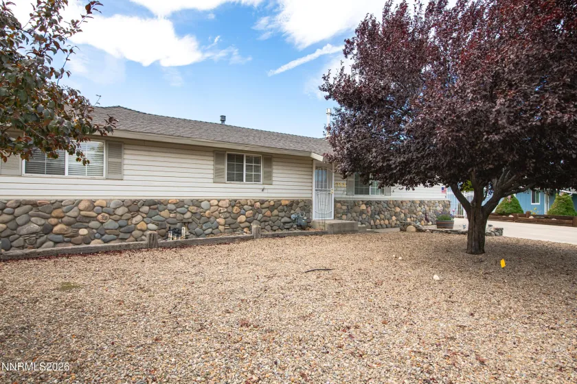 1393 Jobs Peak, Gardnerville, Nevada 89460, 3 Bedrooms Bedrooms, ,2 BathroomsBathrooms,Residential,Residential,Jobs Peak,0,260012599