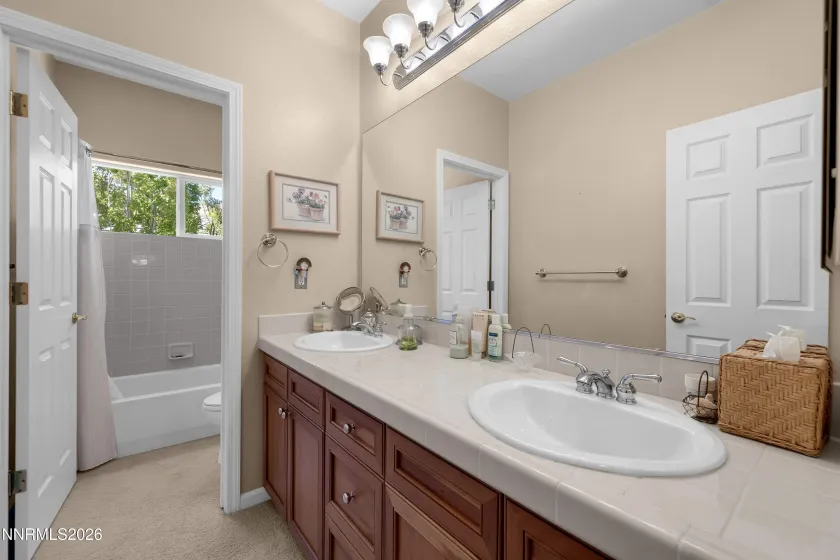 1770 Caughlin Creek, Reno, Nevada 89519, 3 Bedrooms Bedrooms, ,3 BathroomsBathrooms,Residential,Residential,Caughlin Creek,0,260012603
