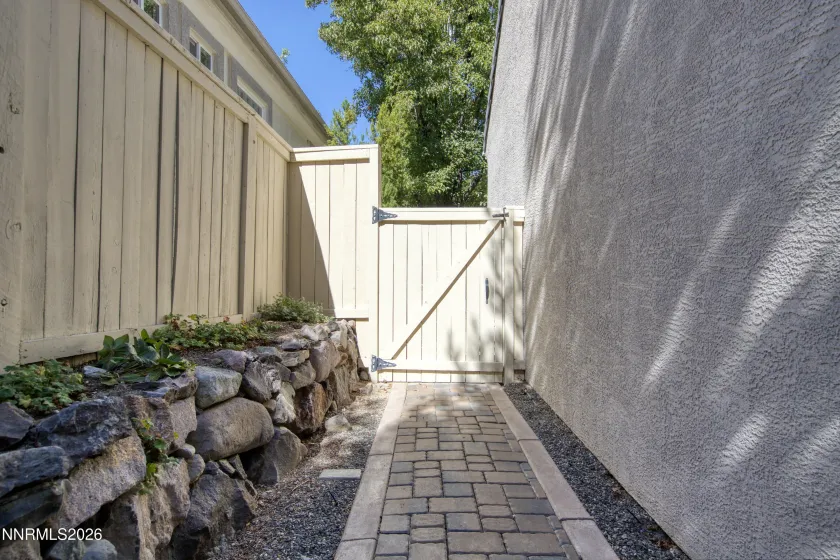 1770 Caughlin Creek, Reno, Nevada 89519, 3 Bedrooms Bedrooms, ,3 BathroomsBathrooms,Residential,Residential,Caughlin Creek,0,260012603