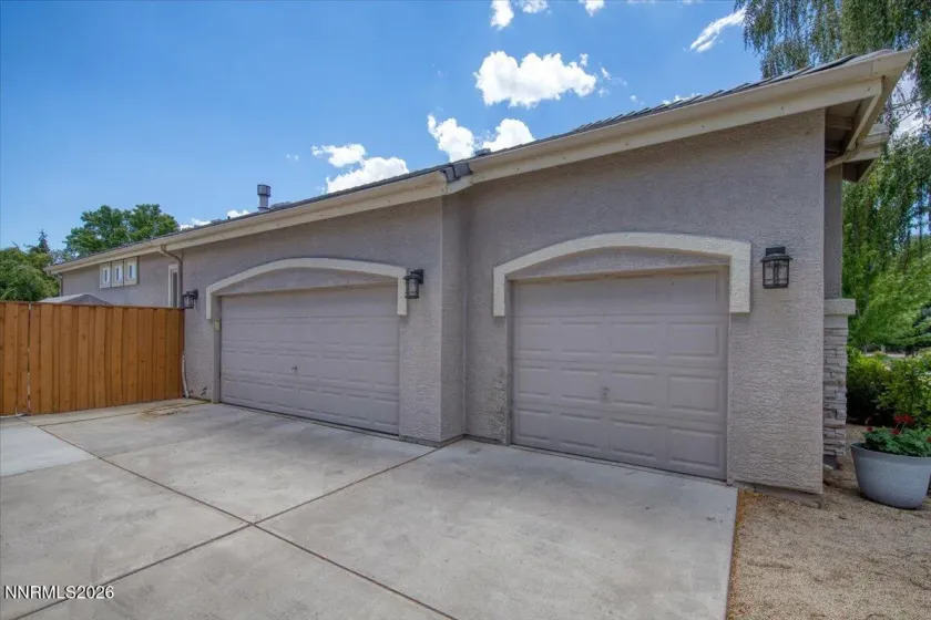 3-Car Garage